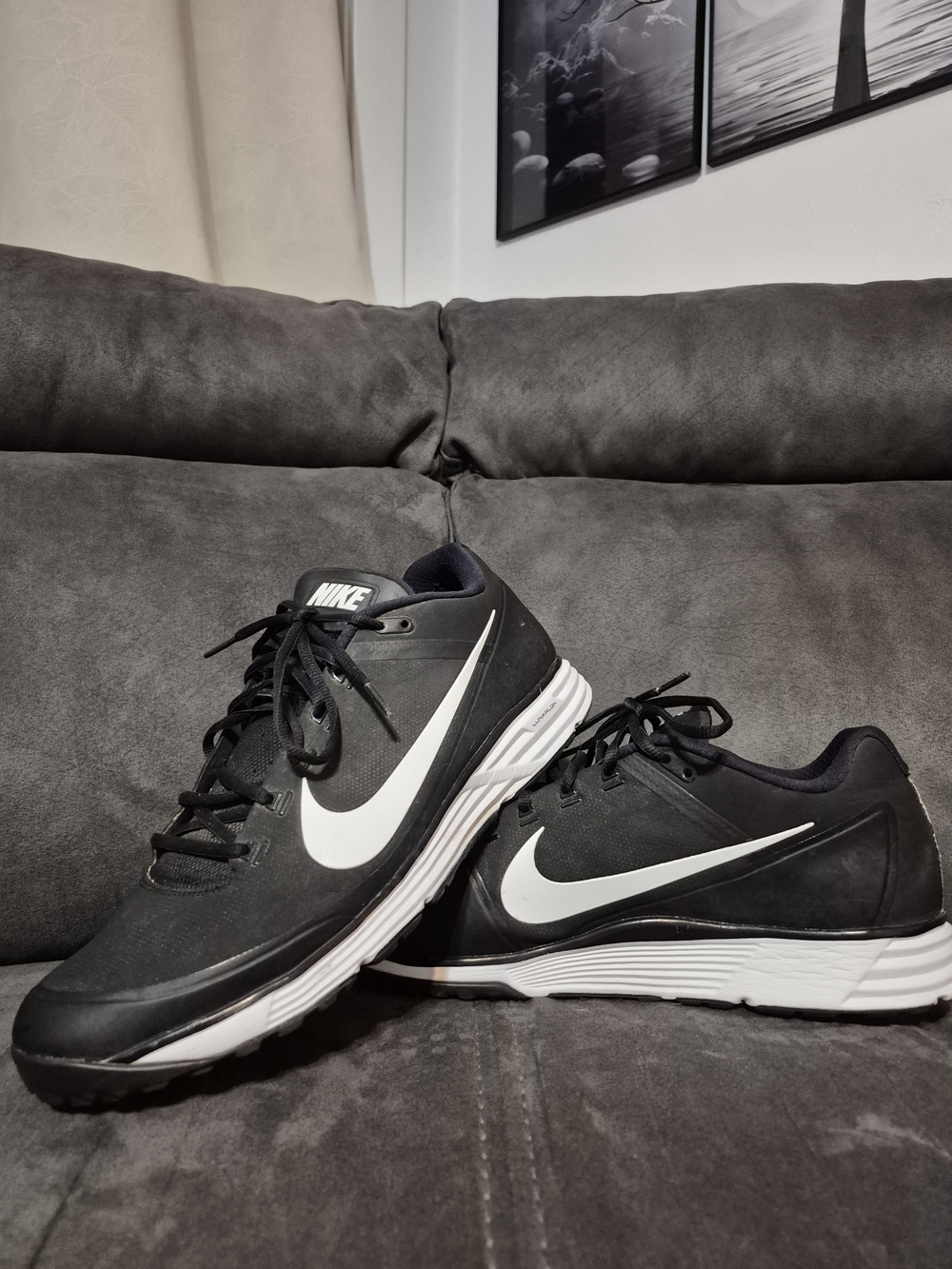 Nike Men’s Black and White Running Shoes